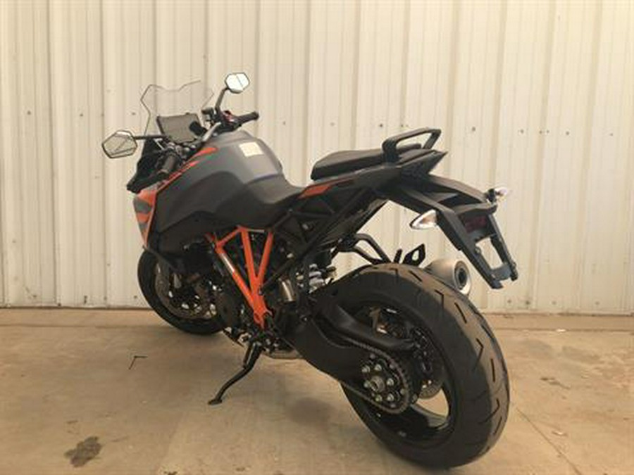 2023 KTM 1290 Super Duke GT