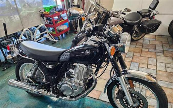 2016 Yamaha SR400