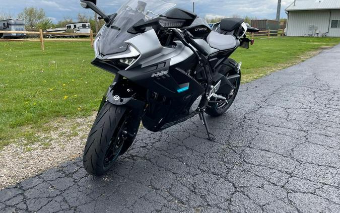 2026 675SS - NEBULA BLACK - CFMOTO