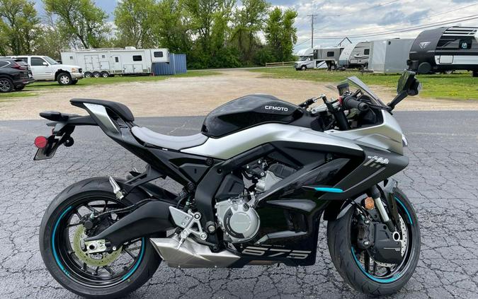 2026 675SS - NEBULA BLACK - CFMOTO