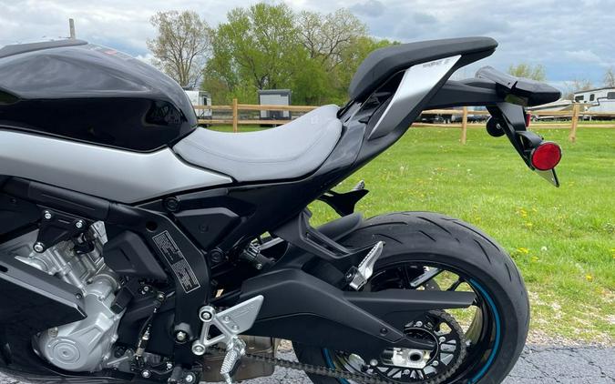2026 675SS - NEBULA BLACK - CFMOTO