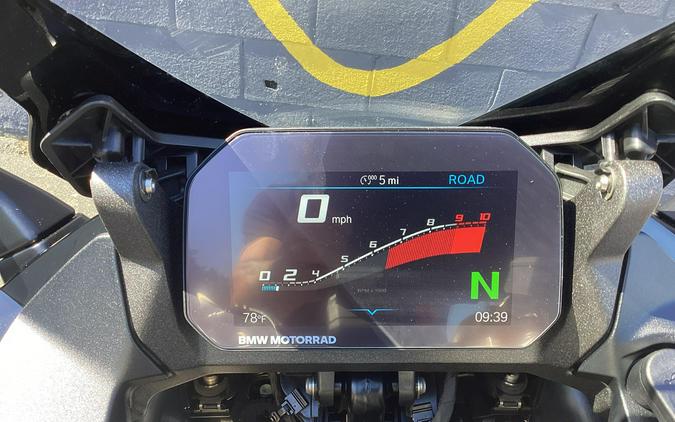 2026 BMW R1300RS