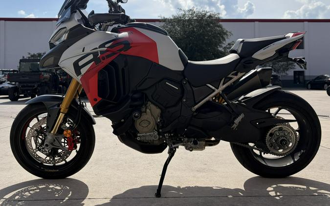 2025 Ducati MULTISTRADA V4 RS