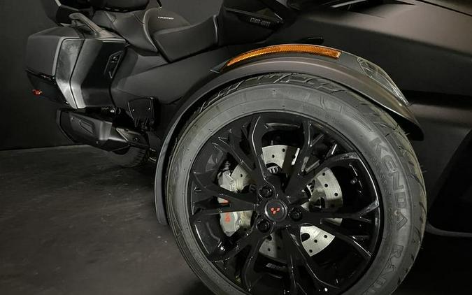 2023 Can-Am® Spyder RT Limited Dark Wheels