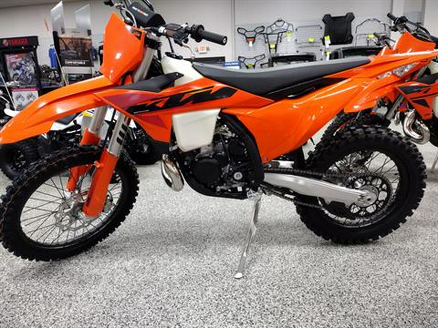 2025 KTM 250 XC