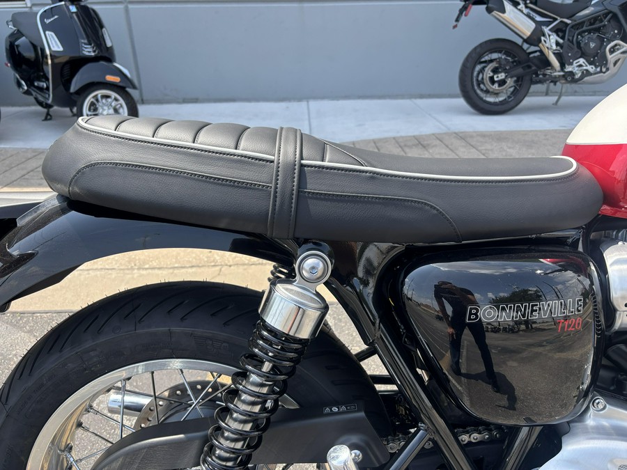2025 Triumph Bonneville T120