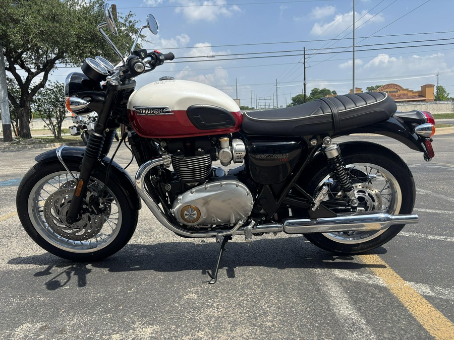 2025 Triumph Bonneville T120