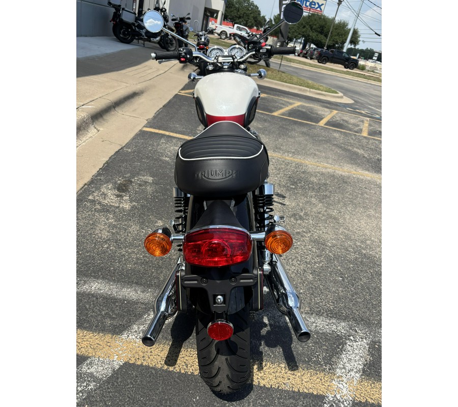 2025 Triumph Bonneville T120
