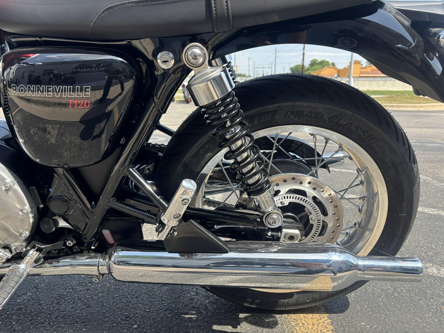 2025 Triumph Bonneville T120