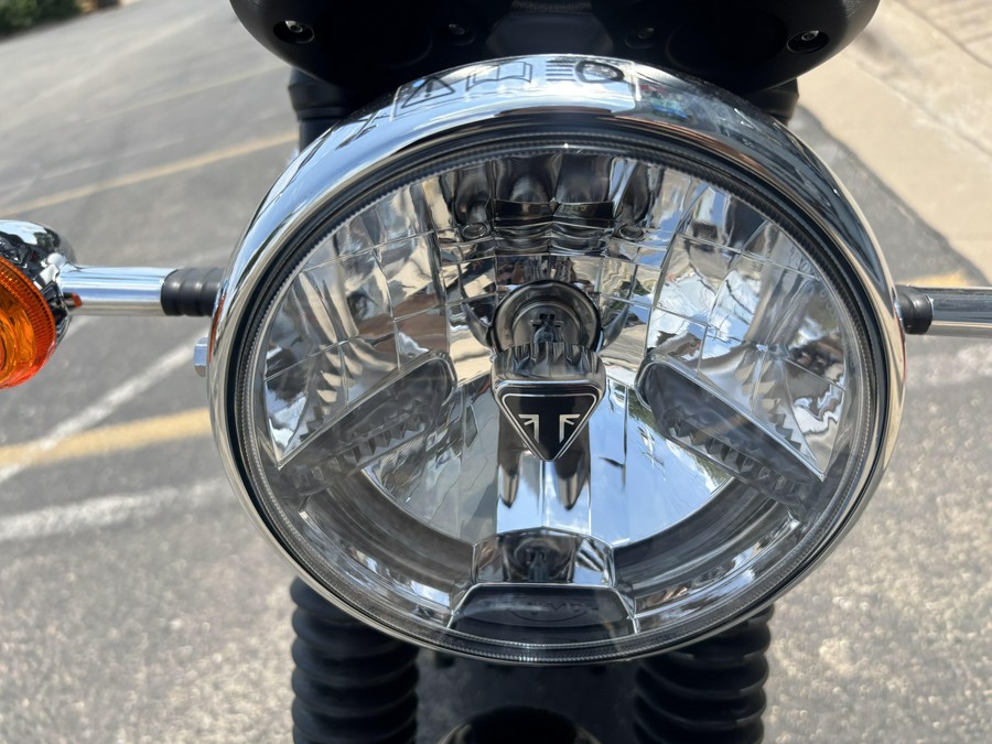2025 Triumph Bonneville T120