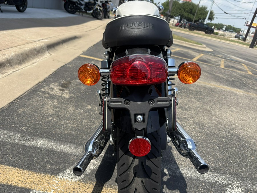 2025 Triumph Bonneville T120