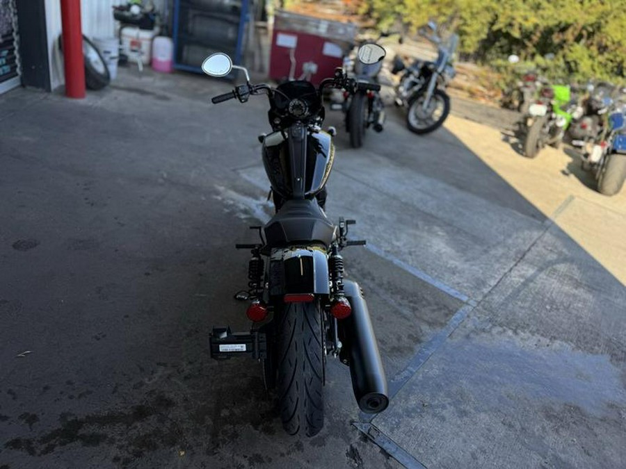 2025 Indian Motorcycle® Sport Scout® Sixty Limited Black Metallic