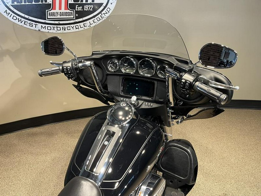 2022 Harley-Davidson® FLHTCUTG - Tri Glide® Ultra