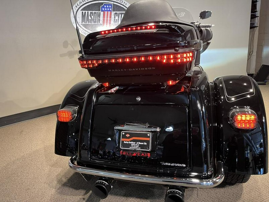 2022 Harley-Davidson® FLHTCUTG - Tri Glide® Ultra