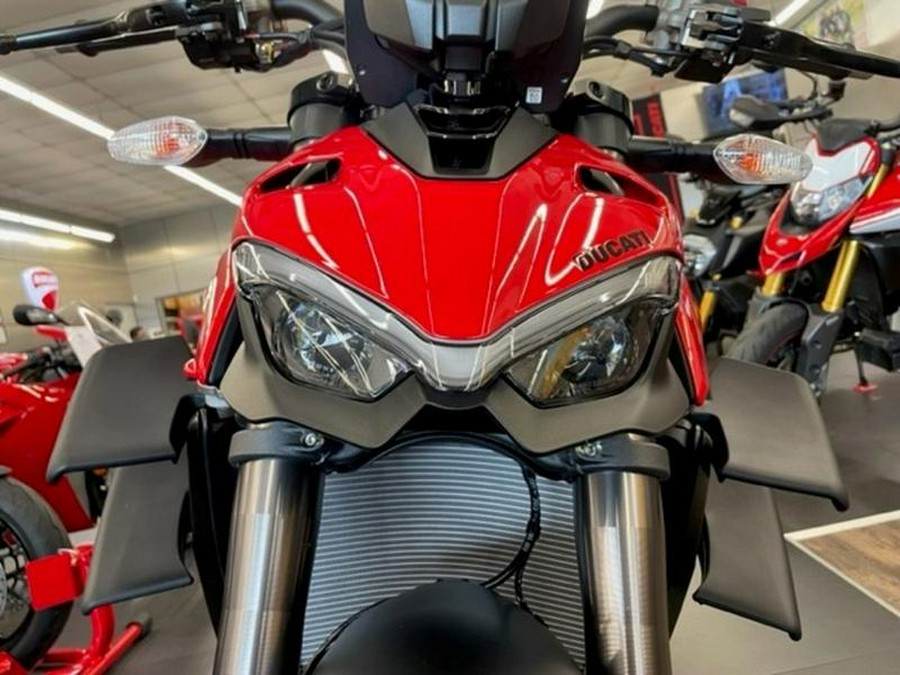 2023 Ducati Streetfighter V4 Ducati Red