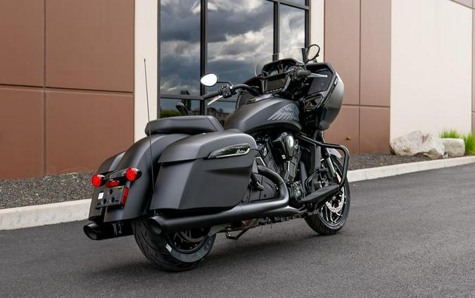 2024 Indian Motorcycle® Challenger® Dark Horse® w/PowerBand Audio Pkg Black Smoke