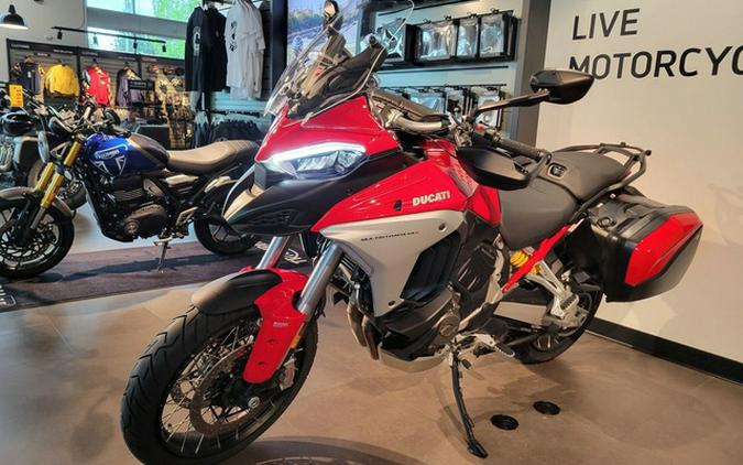 2021 Ducati Multistrada V4S Ducati Red / Spoked Wheels