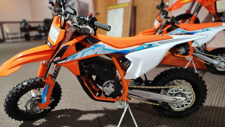 2024 KTM SX-E 3