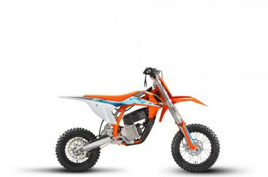 2024 KTM SX-E 3