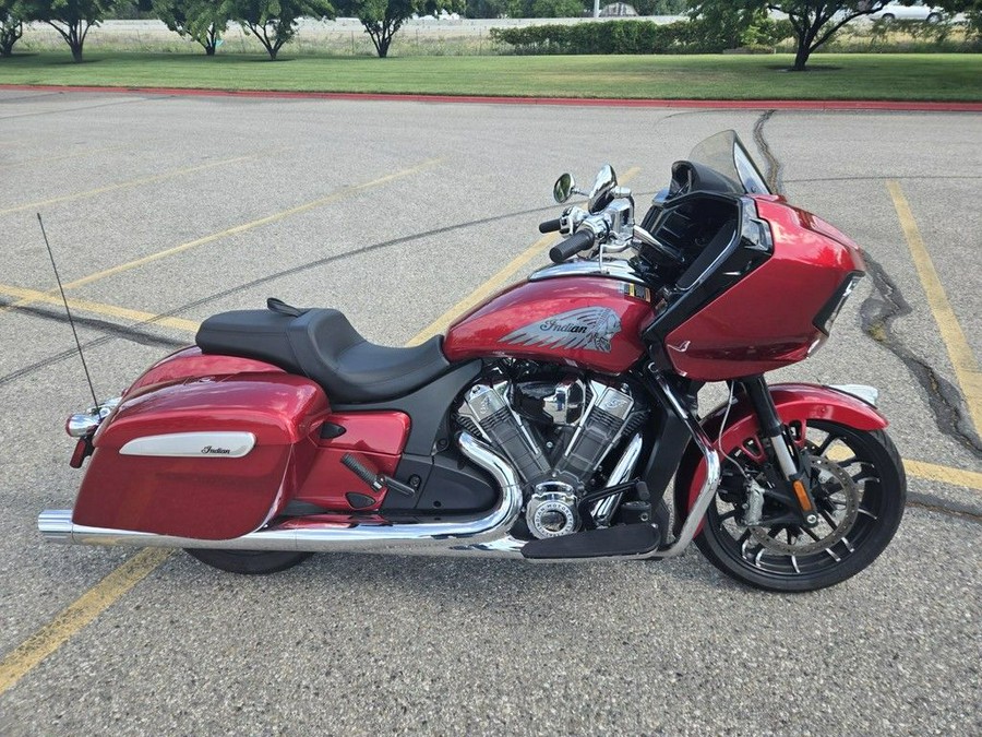 2024 Indian Motorcycle® Challenger® Limited Sunset Red Metallic
