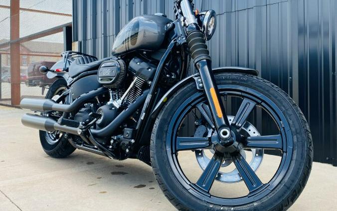 FXBBS 2022 Street Bob 114