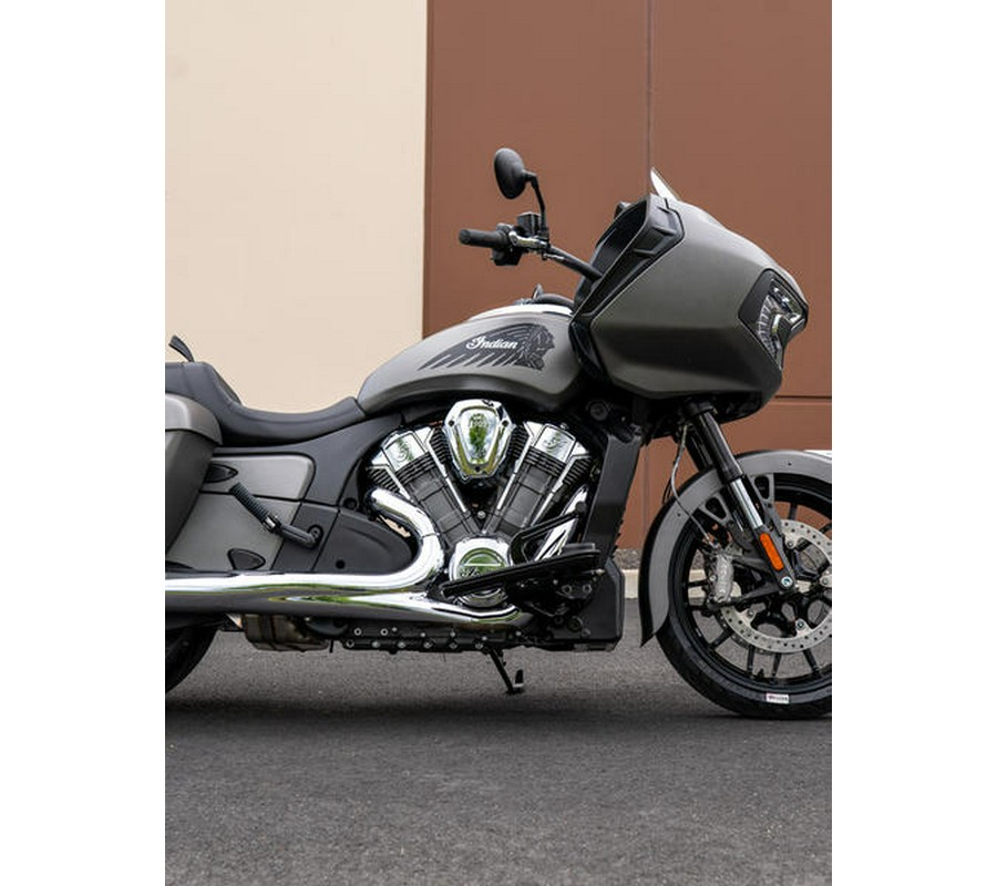 2024 Indian Motorcycle® Challenger® Titanium Smoke