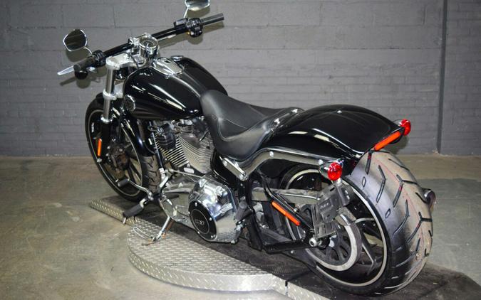 2016 Harley-Davidson Breakout