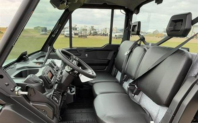 2026 Can-Am Defender DPS CAB