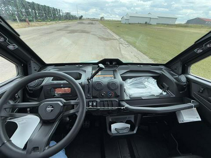 2026 Can-Am Defender DPS CAB