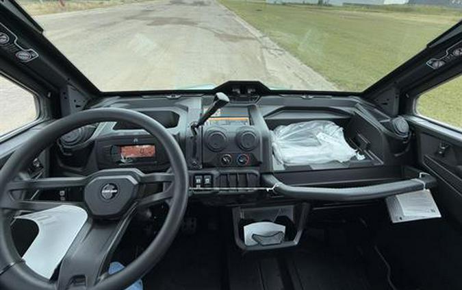 2026 Can-Am Defender DPS CAB
