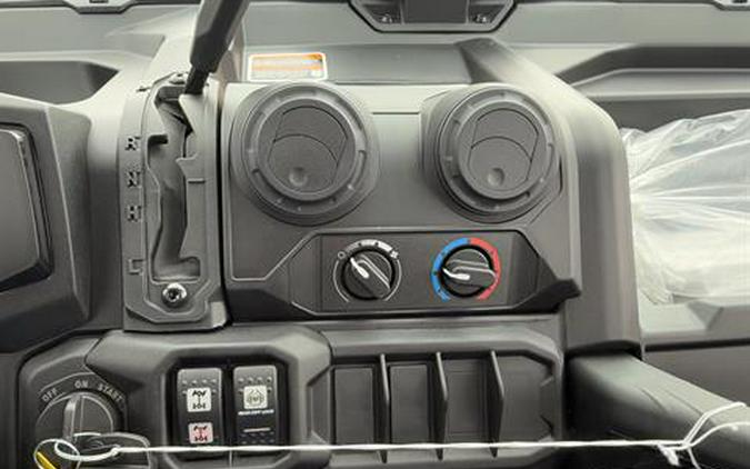 2026 Can-Am Defender DPS CAB