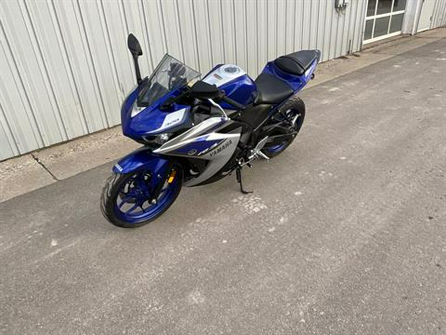 2015 Yamaha YZF-R3