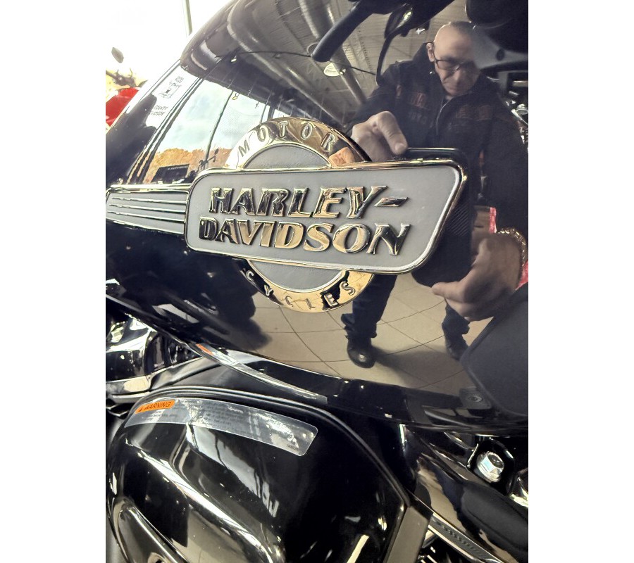 FLHTCUTG 2025 Tri Glide® Ultra