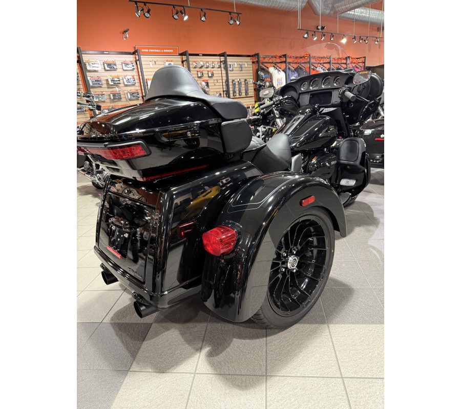FLHTCUTG 2025 Tri Glide® Ultra