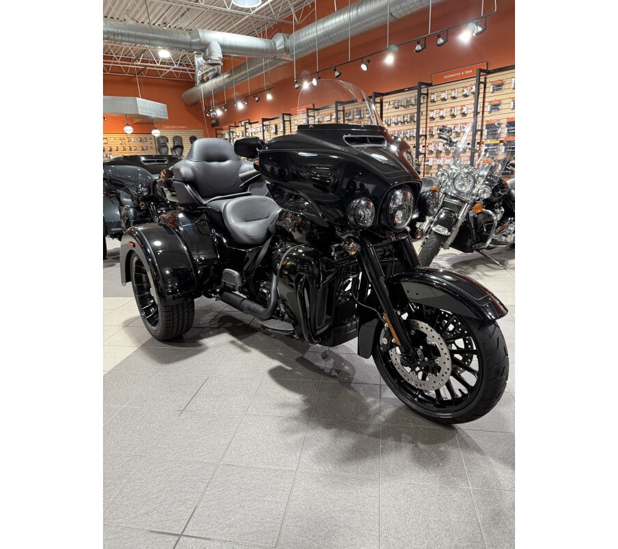 FLHTCUTG 2025 Tri Glide® Ultra
