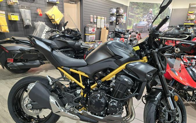 2026 KAWASAKI Z900 ABS