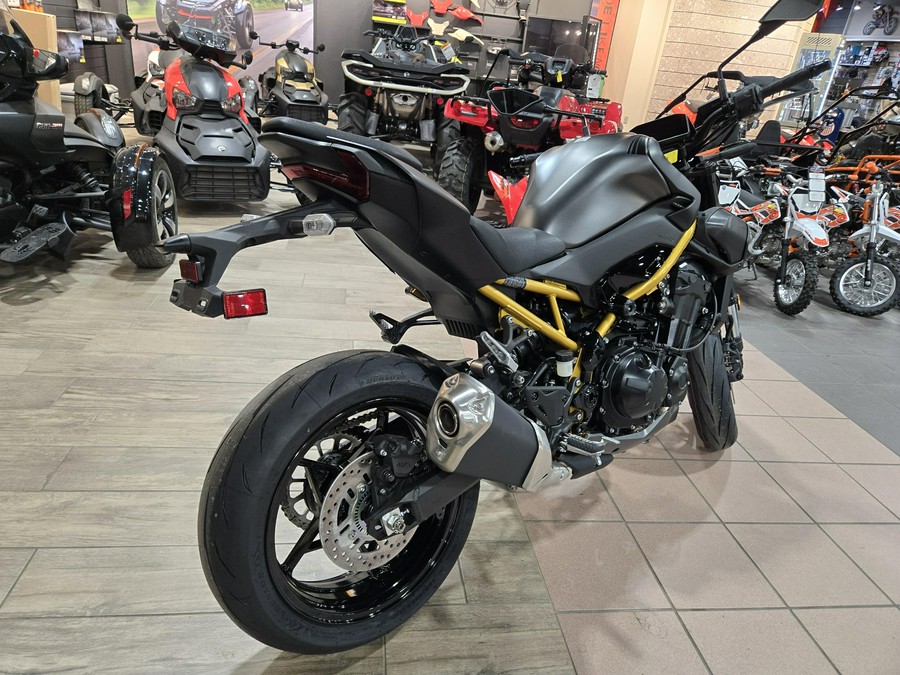 2026 KAWASAKI Z900 ABS