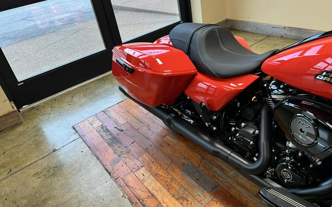 New 2026 Harley-Davidson Road Glide Grand American Touring Motorcycle For Sale Near Memphis, TN