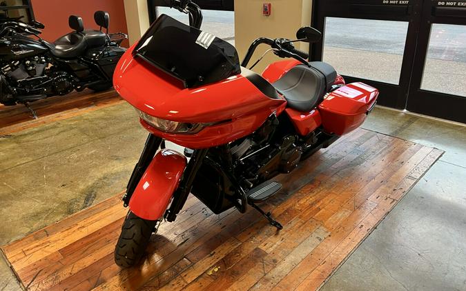 New 2026 Harley-Davidson Road Glide Grand American Touring Motorcycle For Sale Near Memphis, TN