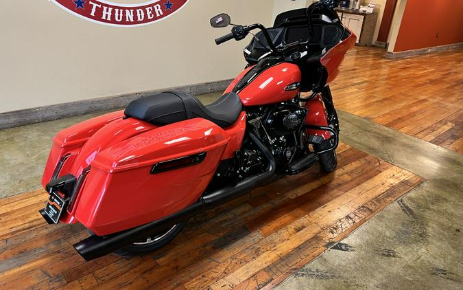 New 2026 Harley-Davidson Road Glide Grand American Touring Motorcycle For Sale Near Memphis, TN