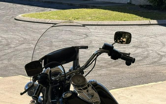 2017 Harley-Davidson Softail FLSTC - Heritage Classic