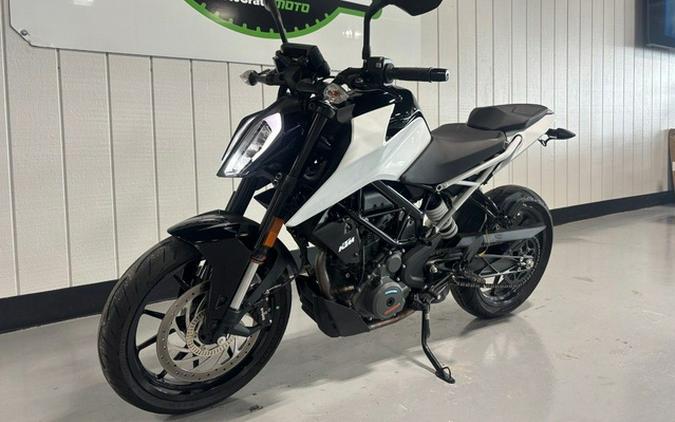 2022 KTM Duke 390