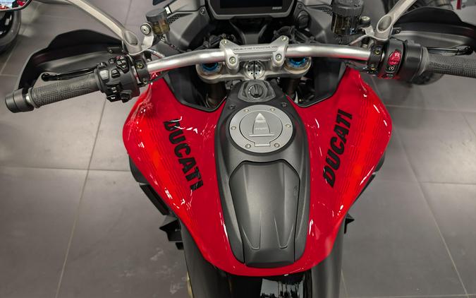 2026 Ducati MULTISTRADA V4 PIKES PEAK