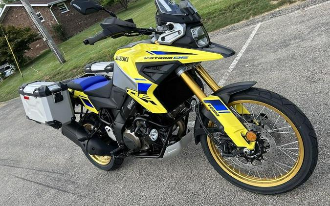 2023 Suzuki V-Strom 1050DE Adventure