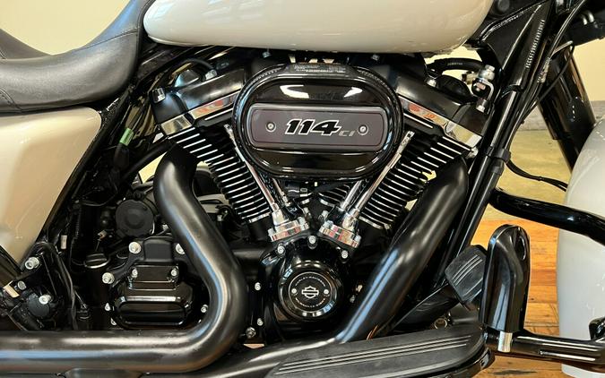 2022 Harley-Davidson Street Glide Special