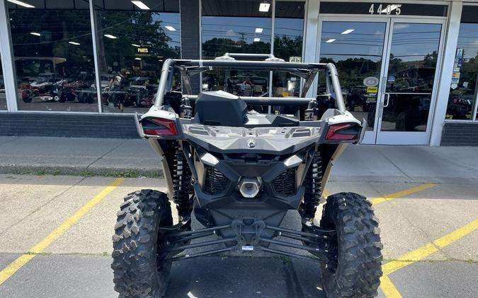 2024 Can-Am® Maverick X3 DS Turbo RR Catalyst Gray