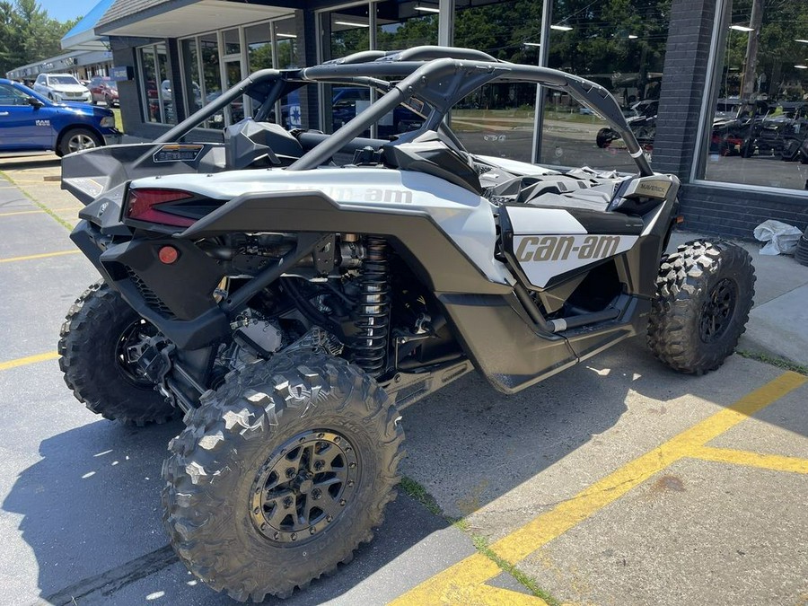 2024 Can-Am® Maverick X3 DS Turbo RR Catalyst Gray