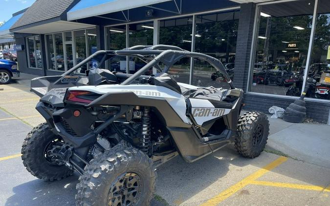 2024 Can-Am® Maverick X3 DS Turbo RR Catalyst Gray