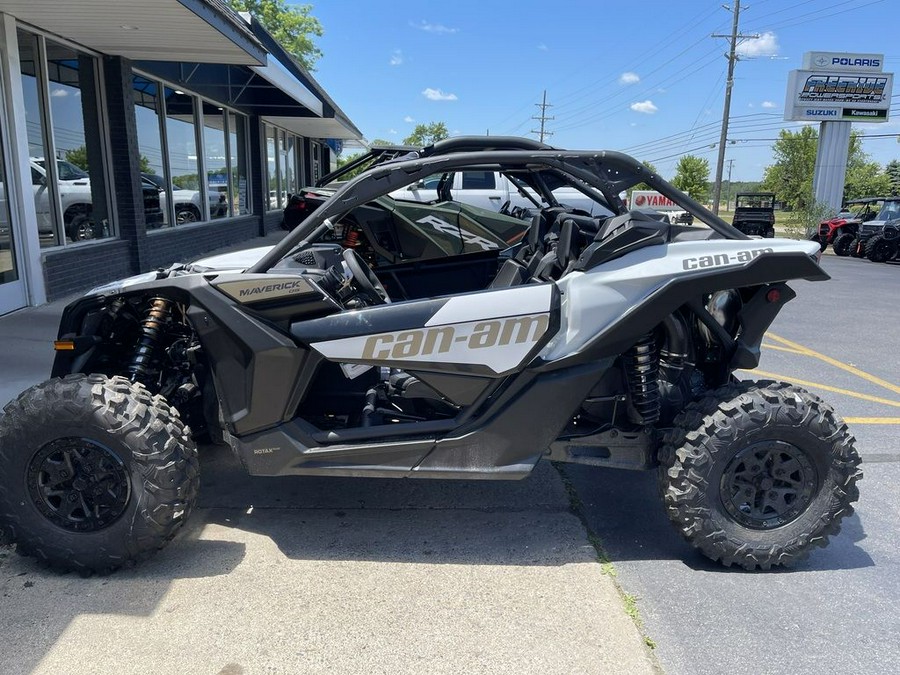 2024 Can-Am® Maverick X3 DS Turbo RR Catalyst Gray