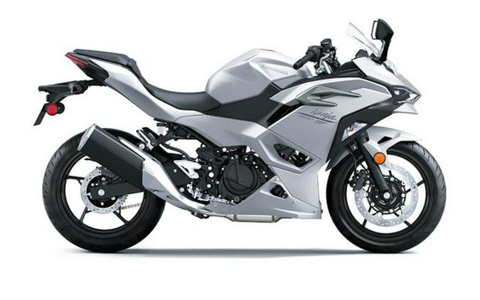 2025 Kawasaki Ninja 500